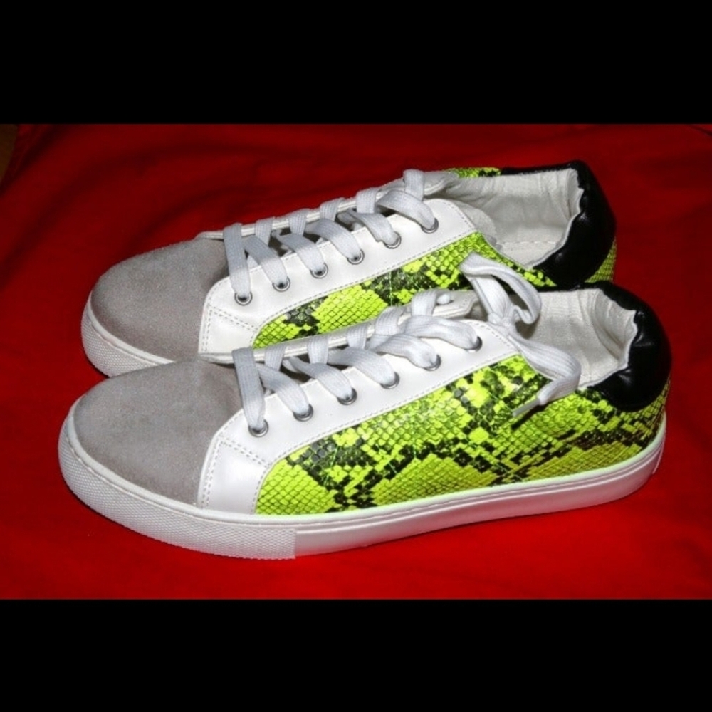 Lust for life lfl L4L white snakeskin neon green fashion sneakers size 10 shoes